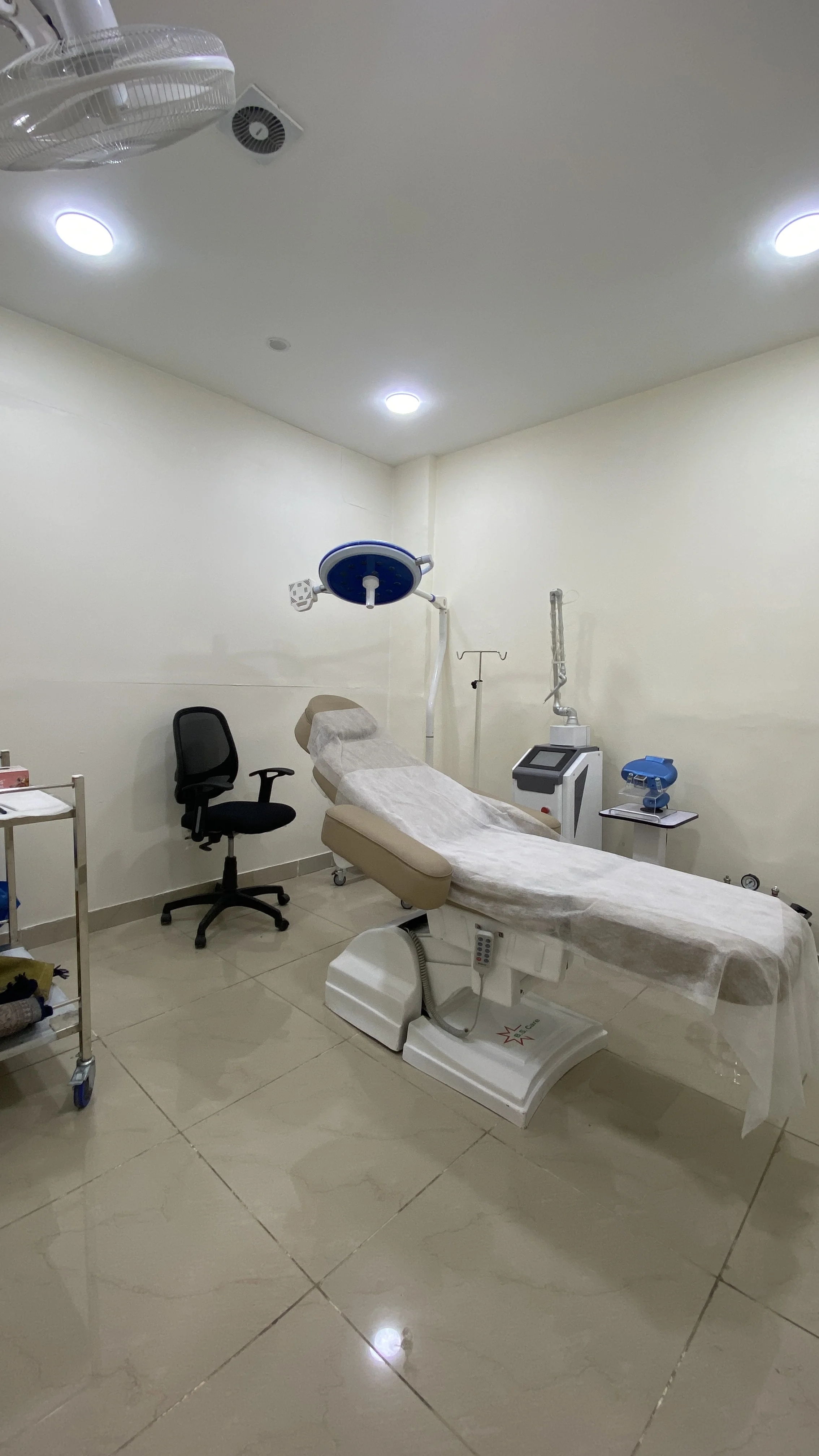 Ixora Health & Aesthetics, Procedure room